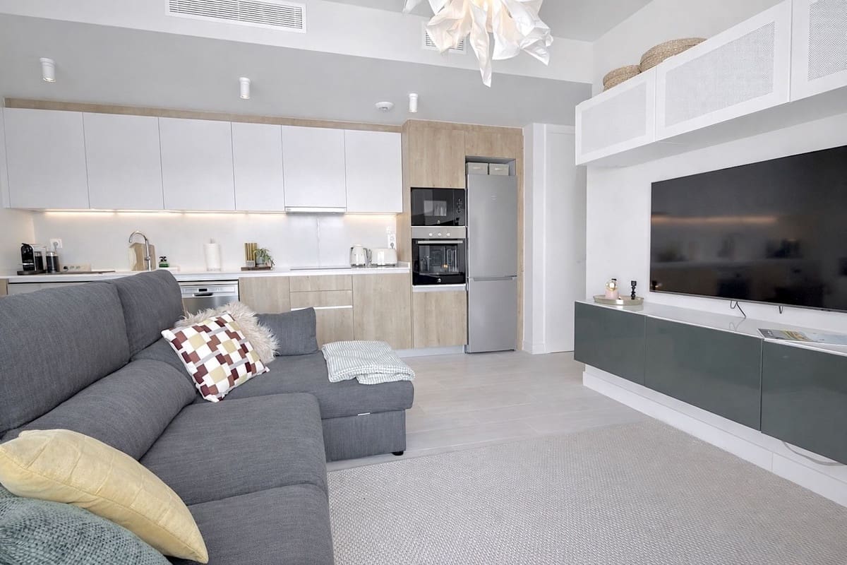 2 sovrum Takvåning till salu i Estepona med pool garage - 450 000 € (Ref: 9550028)