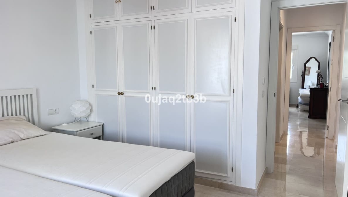 4 bedroom Apartment for sale in Nueva Andalucia with pool garage - € 1,500,000 (Ref: 9550030)