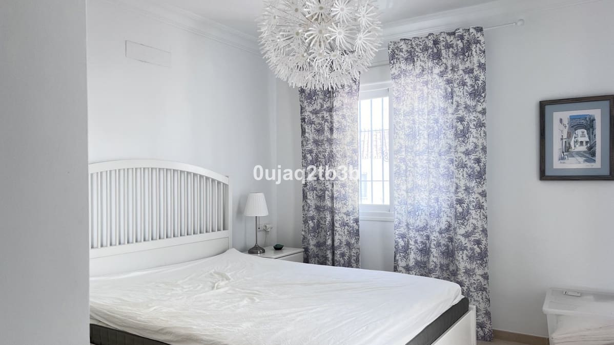 4 bedroom Apartment for sale in Nueva Andalucia with pool garage - € 1,500,000 (Ref: 9550030)