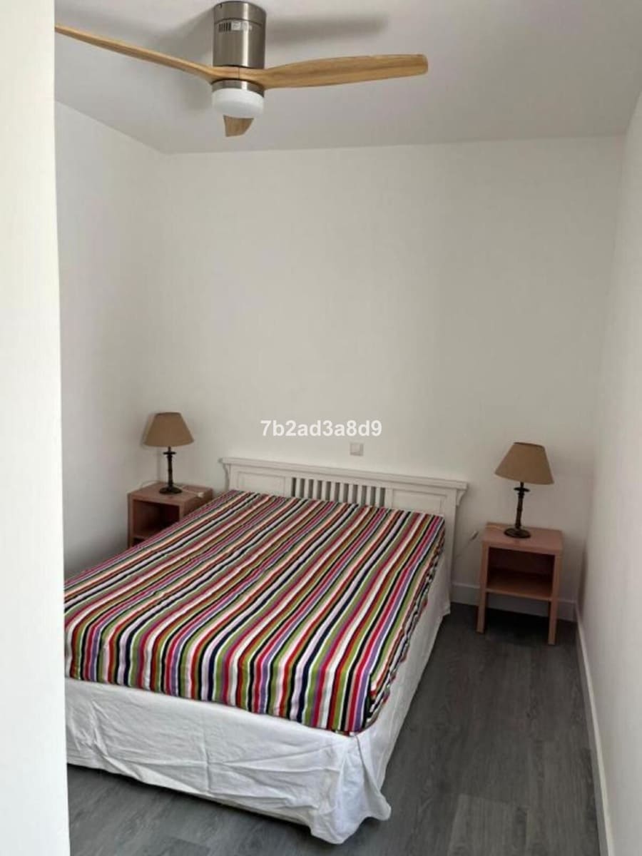 2 makuuhuone Kattohuoneisto myytävänä paikassa Puerto Banus mukana uima-altaan - 475 000 € (Ref: 9550036)