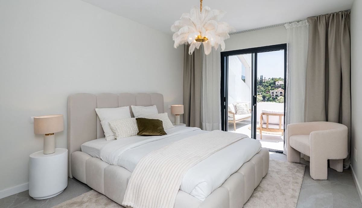 3 quarto Casa em Banda para venda em La Quinta com piscina garagem - 950 000 € (Ref: 9550037)