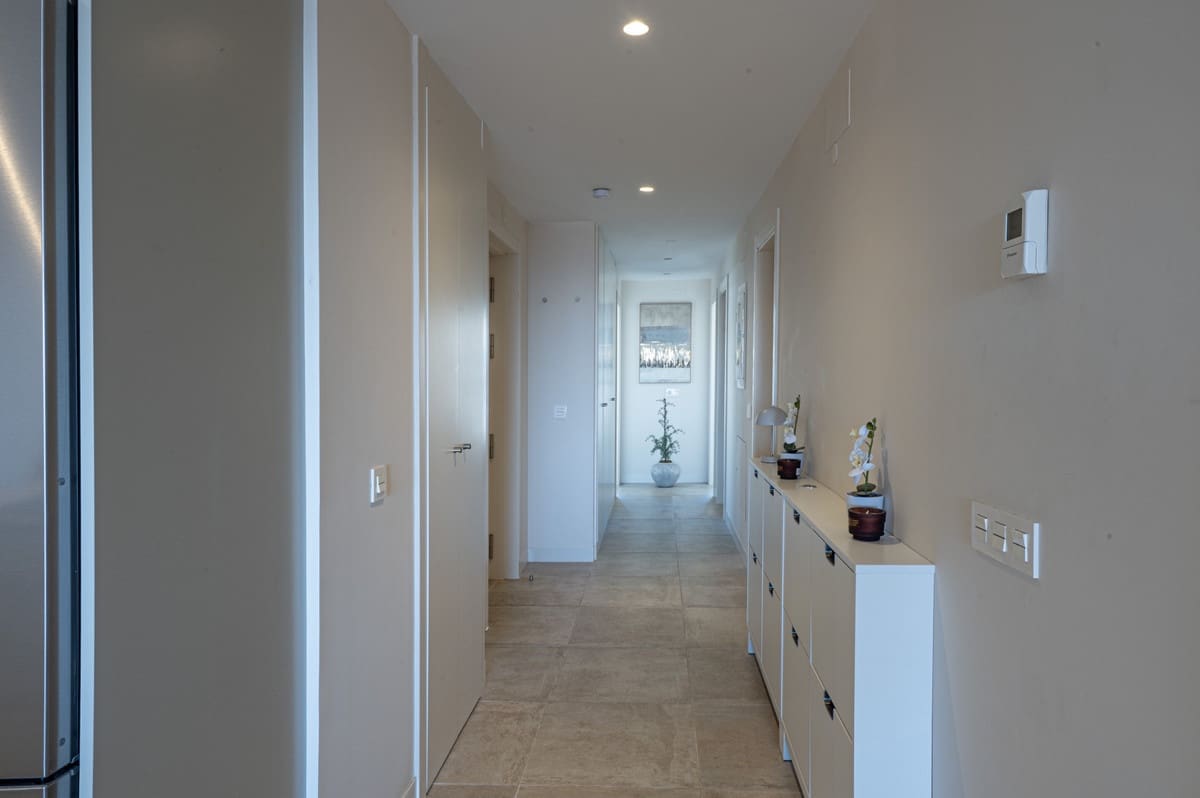 3 sypialnia Apartament na sprzedaż w La Cala de Mijas z basenem garażem - 749 000 € (Ref: 9550039)