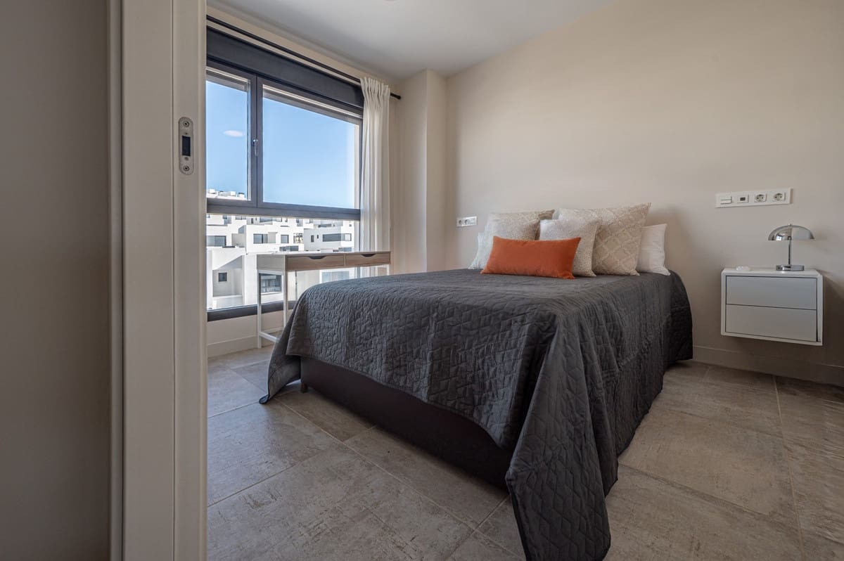 3 sypialnia Apartament na sprzedaż w La Cala de Mijas z basenem garażem - 749 000 € (Ref: 9550039)