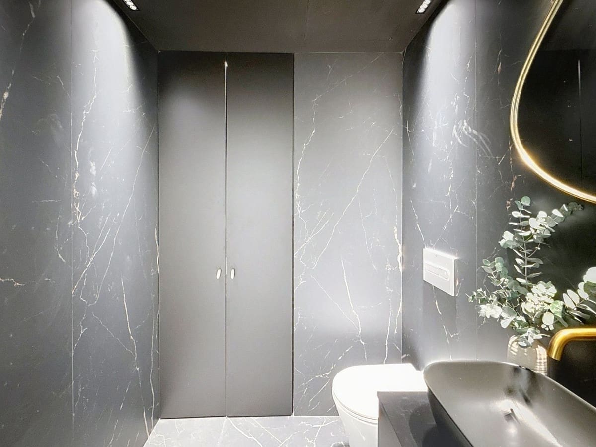 4 soveværelse Byhus til salg i Nueva Andalucia med swimmingpool - € 1.499.000 (Ref: 9550046)