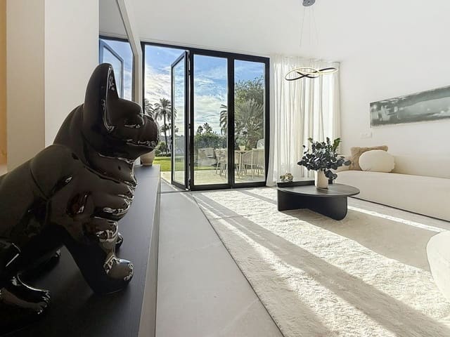 4 soveværelse Byhus til salg i Nueva Andalucia, Marbella med swimmingpool - € 1.499.000 (Ref: 9550046)