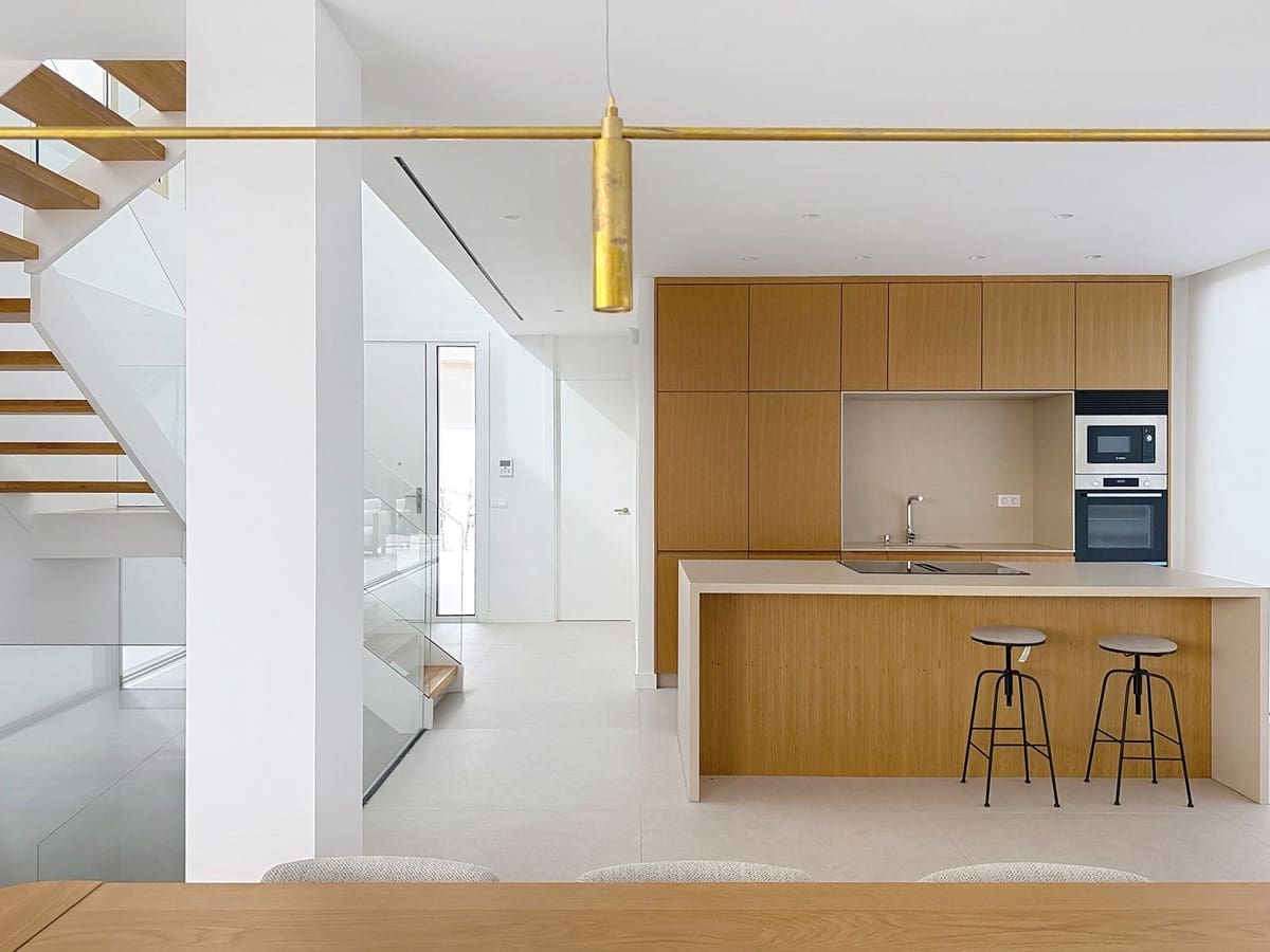 6 soverom Villa til salgs i Malaga by med svømmebasseng garasje - € 2 580 000 (Ref: 9550047)