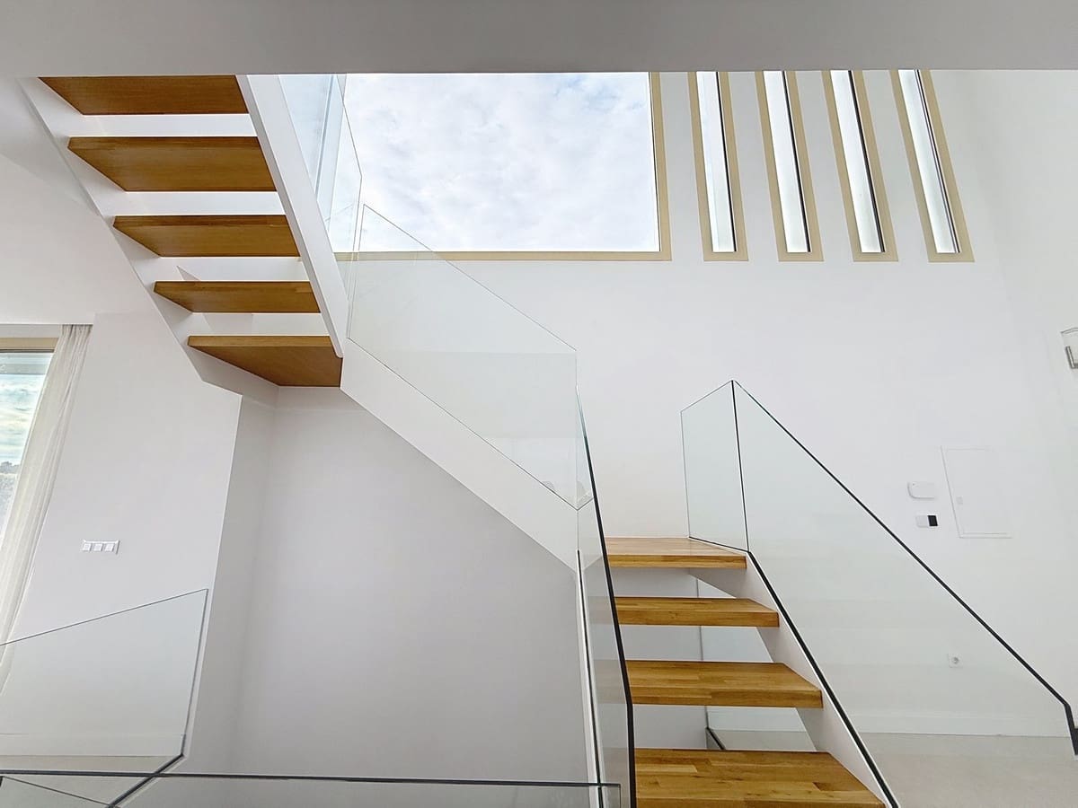 6 soverom Villa til salgs i Malaga by med svømmebasseng garasje - € 2 580 000 (Ref: 9550047)