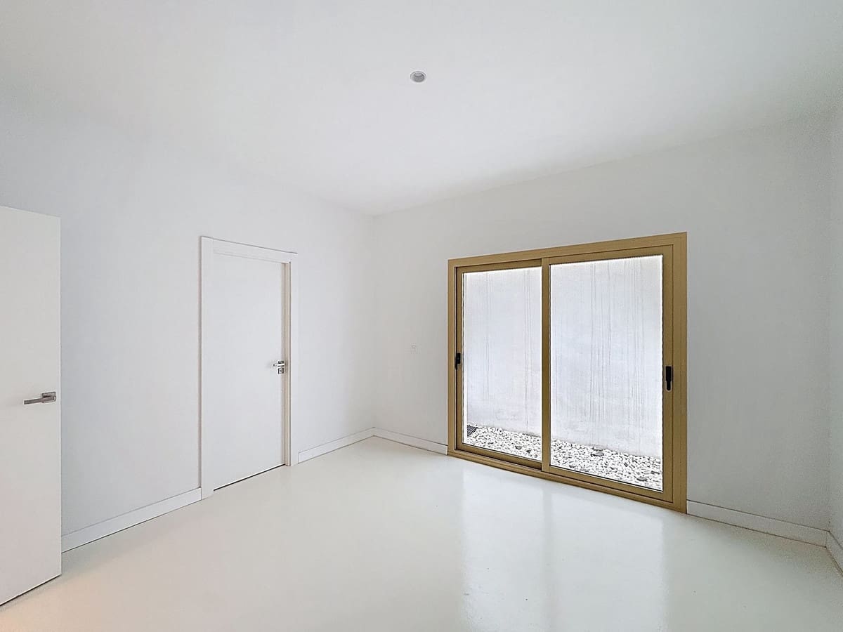 6 soverom Villa til salgs i Malaga by med svømmebasseng garasje - € 2 580 000 (Ref: 9550047)