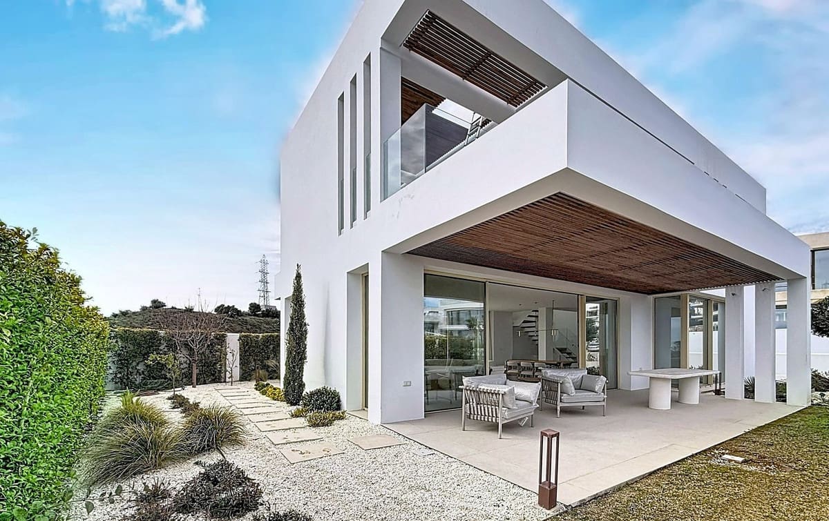 6 soverom Villa til salgs i Malaga by med svømmebasseng garasje - € 2 580 000 (Ref: 9550047)