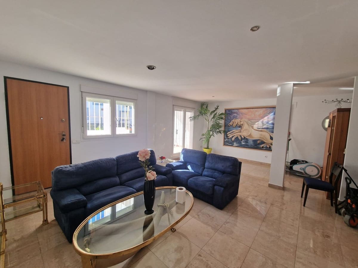 5 soveværelse Villa til salg i Manilva med swimmingpool garage - € 550.000 (Ref: 9550050)