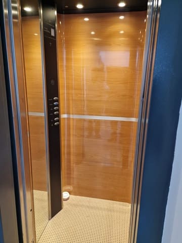 5 bedroom Semi-detached Villa for sale in Marbella with pool garage - € 2,200,000 (Ref: 9550051)