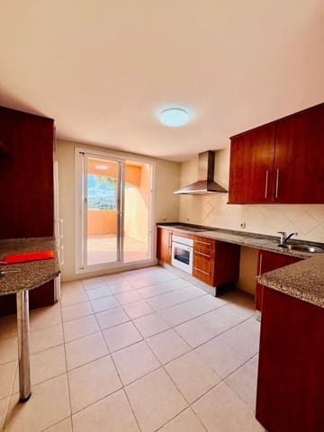 2 bedroom Penthouse for sale in Elviria, Marbella with pool garage - € 490,000 (Ref: 9550052)