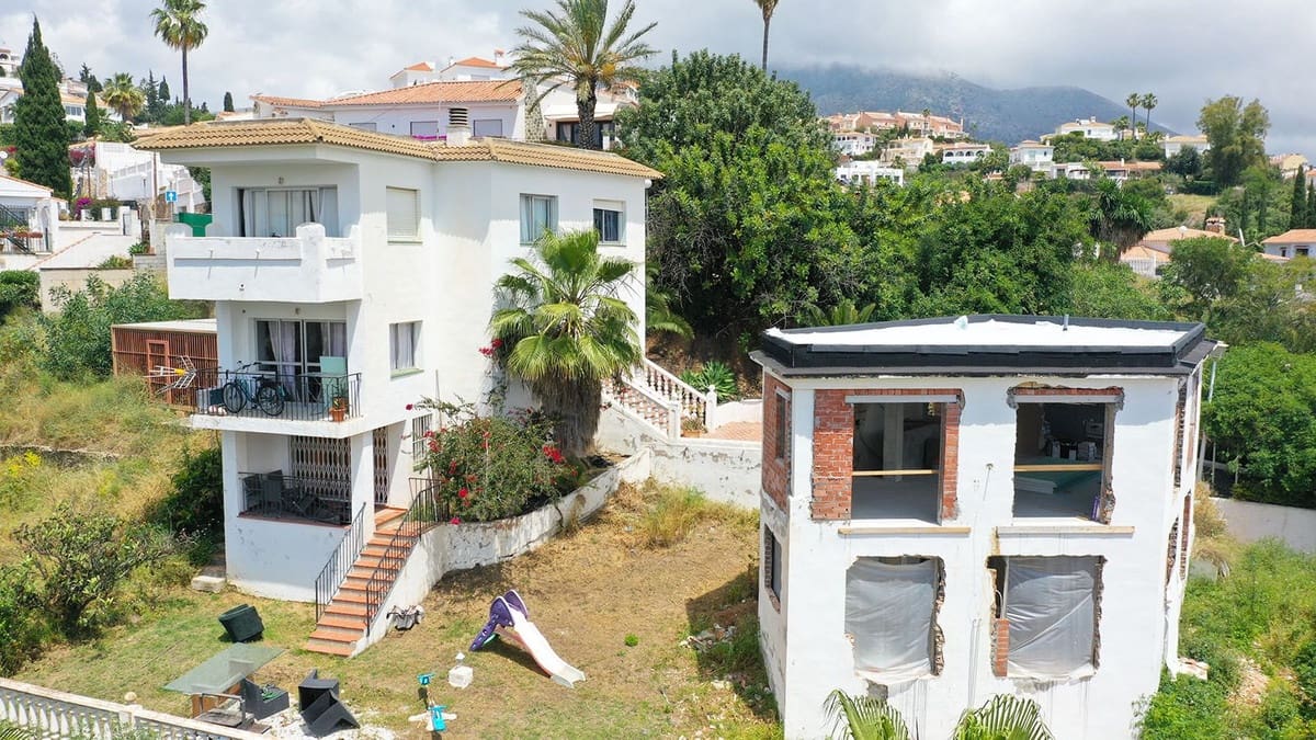 9 quarto Moradia para venda em Fuengirola com piscina - 1 200 000 € (Ref: 9550154)