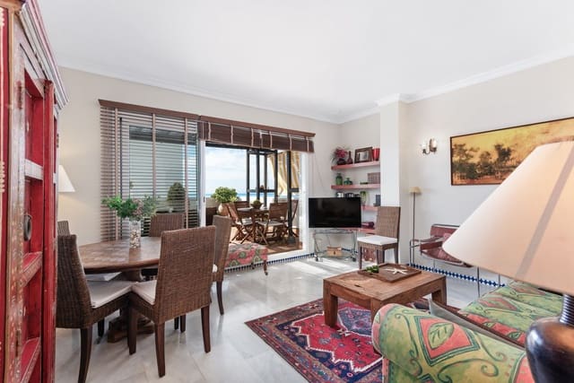 3 bedroom Apartment for sale in Estepona with garage - € 490,000 (Ref: 9550170)