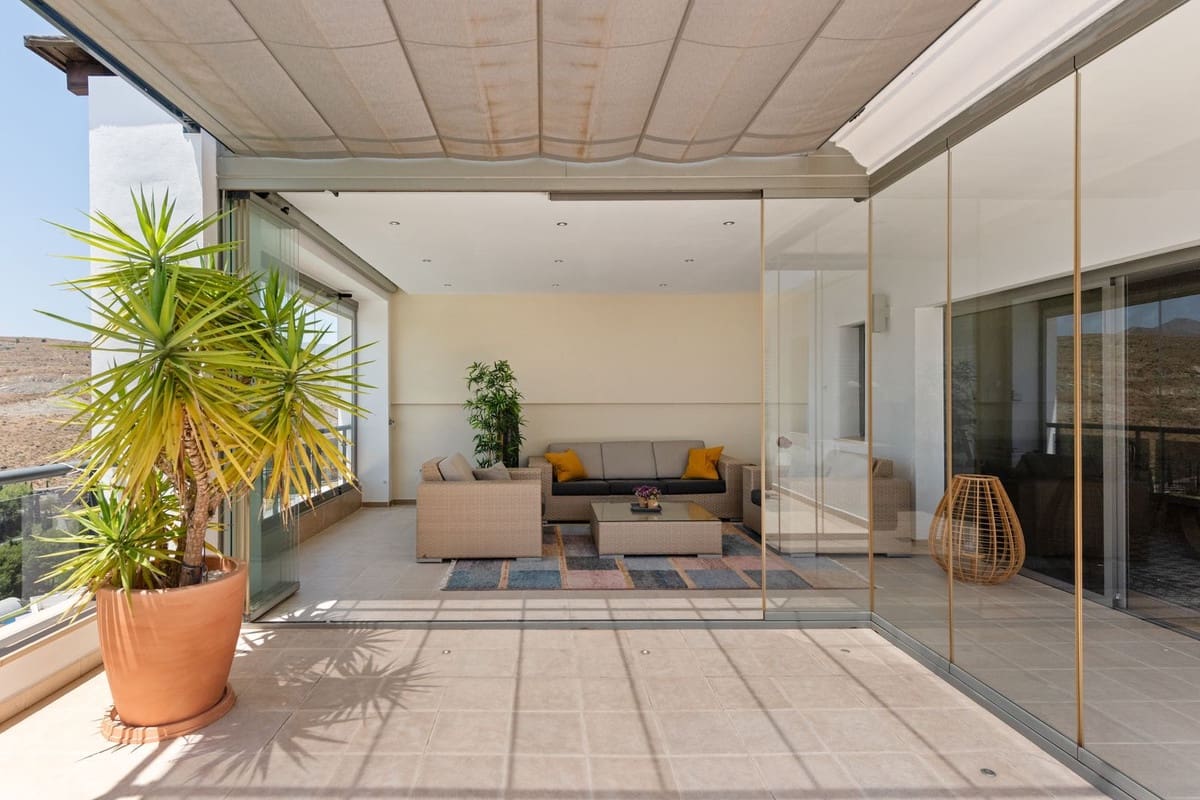 2 sovrum Takvåning till salu i Los Flamingos med pool garage - 1 190 000 € (Ref: 9550191)