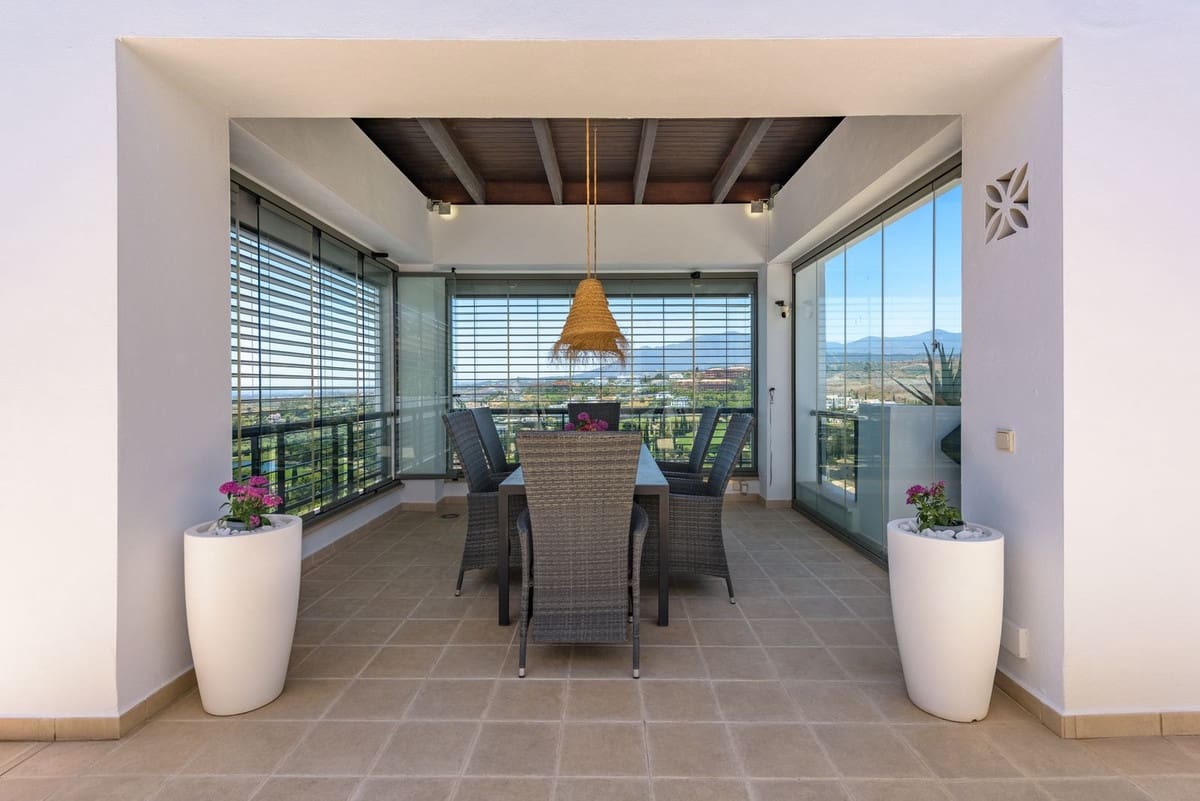 2 sovrum Takvåning till salu i Los Flamingos med pool garage - 1 190 000 € (Ref: 9550191)