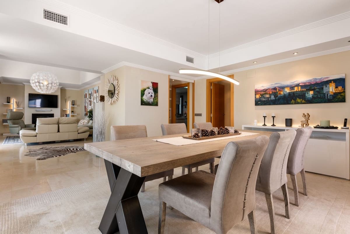 2 sovrum Takvåning till salu i Los Flamingos med pool garage - 1 190 000 € (Ref: 9550191)