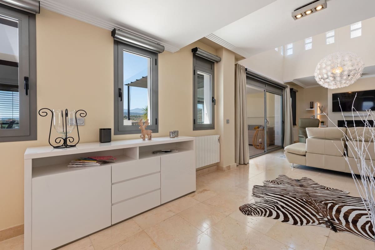 2 sovrum Takvåning till salu i Los Flamingos med pool garage - 1 190 000 € (Ref: 9550191)