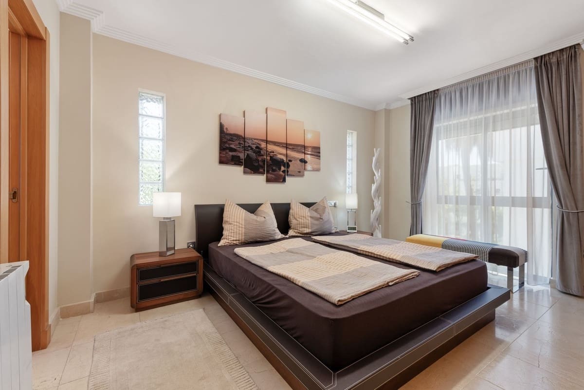 2 sovrum Takvåning till salu i Los Flamingos med pool garage - 1 190 000 € (Ref: 9550191)