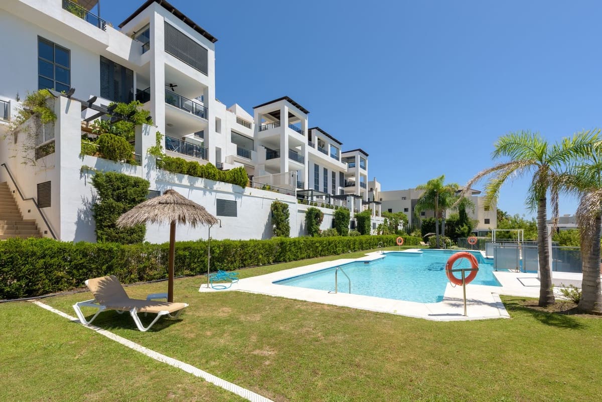 2 sovrum Takvåning till salu i Los Flamingos med pool garage - 1 190 000 € (Ref: 9550191)