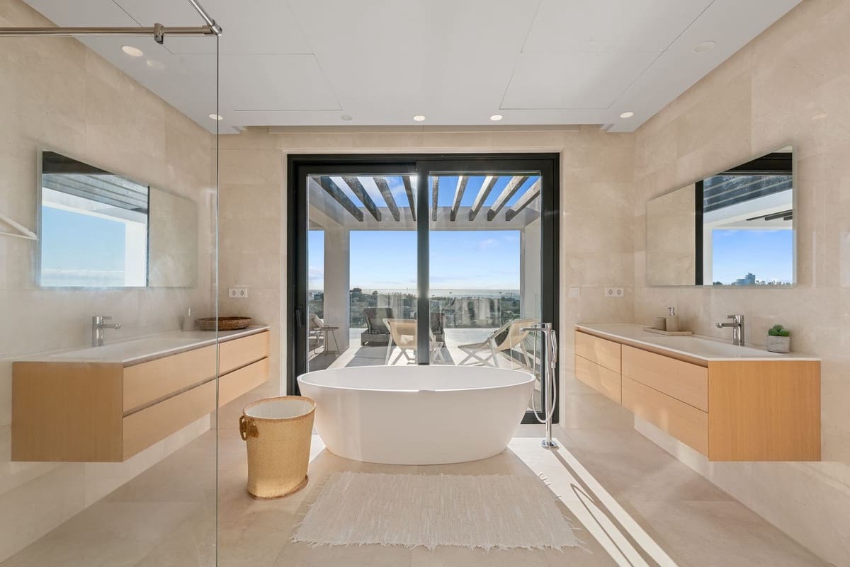 Villa zu verkaufen in Benahavis mit Pool Garage - 4.995.000 € (Ref: 9550192)