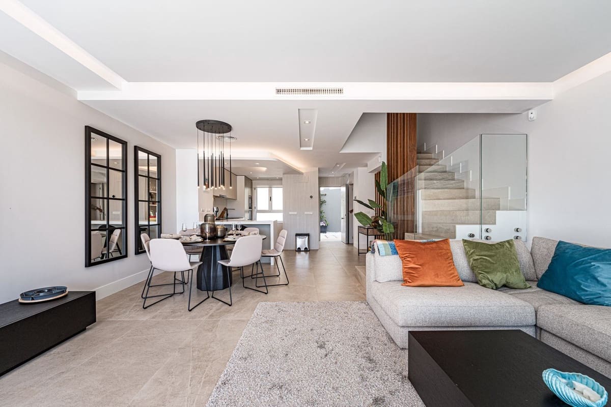 3 bedroom Townhouse for sale in La Cala Golf with pool garage - € 715,000 (Ref: 9550199)