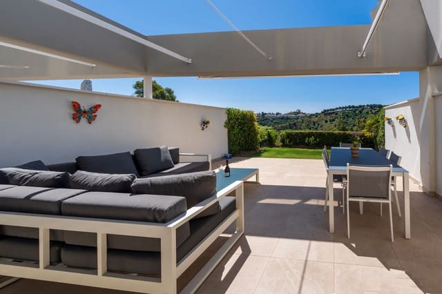 3 bedroom Townhouse for sale in La Cala Golf, Mijas with pool garage - € 715,000 (Ref: 9550199)