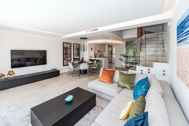 3 bedroom Townhouse for sale in La Cala Golf, Mijas with pool garage - € 715,000 (Ref: 9550199)