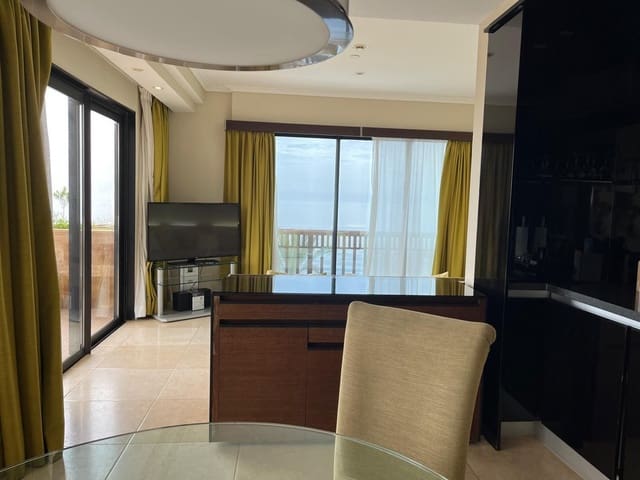 3 Zimmer Penthouse zu verkaufen in Puerto Banus, Marbella mit Pool Garage - 1.575.000 € (Ref: 9551996)