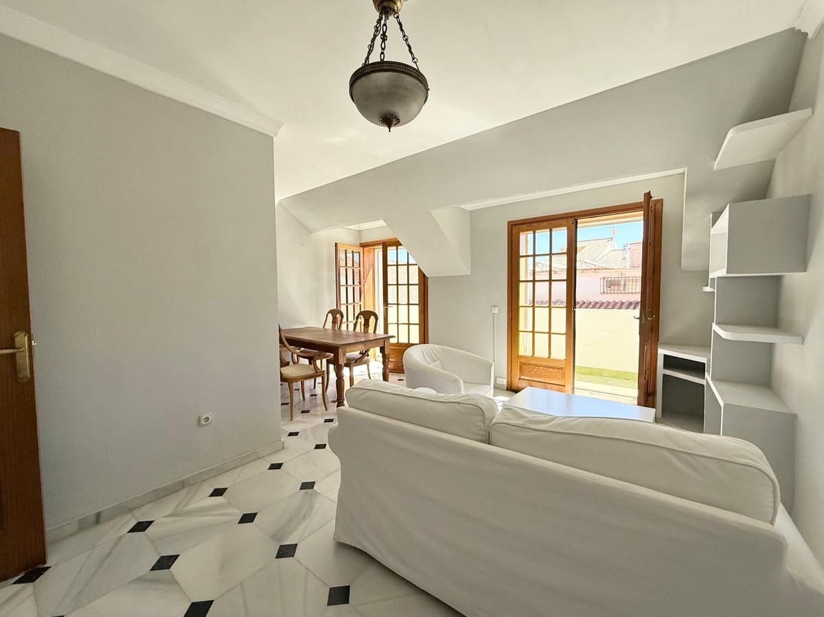 Ático de 2 habitaciones en Fuengirola en venta - 315.000 € (Ref: 9552301)