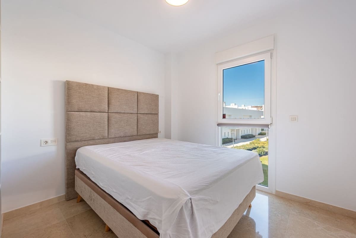 3 sypialnia Dom na sprzedaż w Calahonda z basenem garażem - 729 000 € (Ref: 9552311)