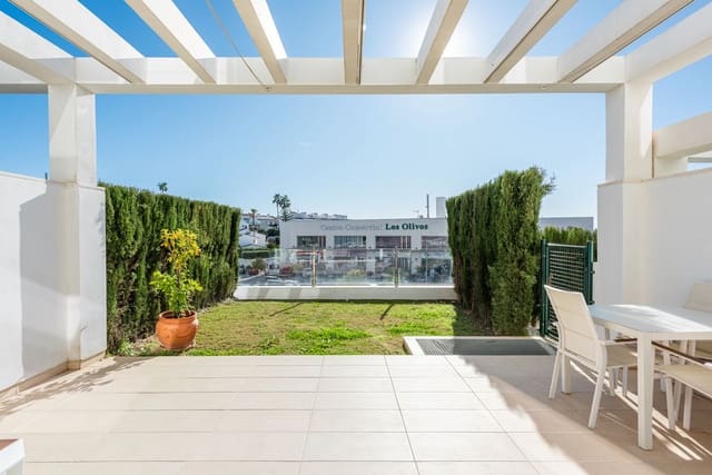 3 sypialnia Dom na sprzedaż w Calahonda, Mijas z basenem garażem - 729 000 € (Ref: 9552311)