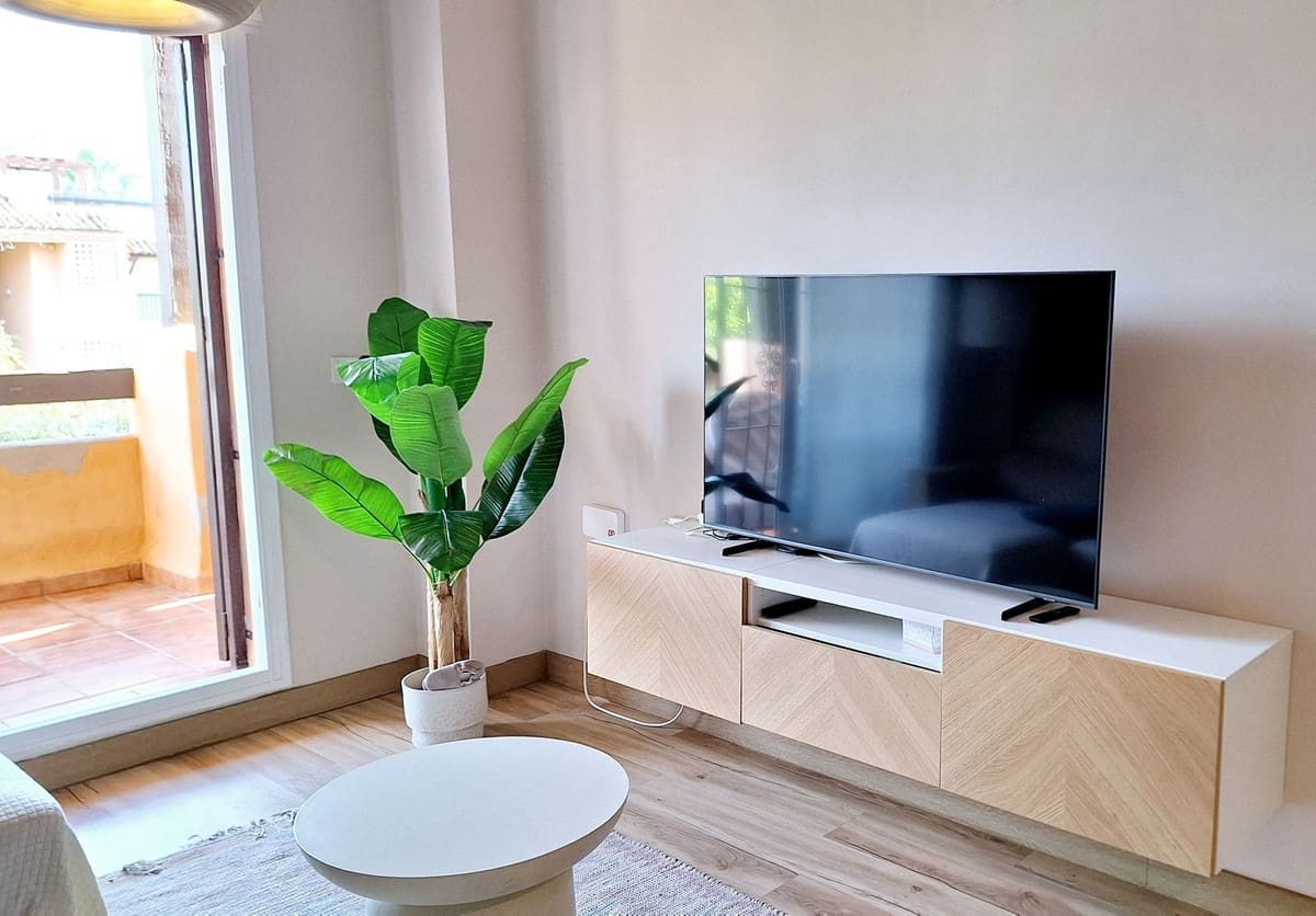 Apartamento de 2 habitaciones en Bahia de Casares en venta con piscina garaje - 265.200 € (Ref: 9552422)