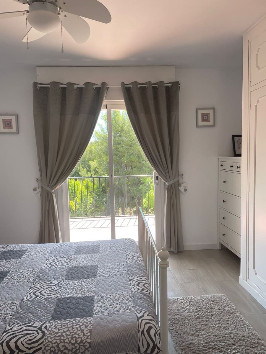 1 soverom Leilighet til salgs i Mijas med svømmebasseng garasje - € 230 000 (Ref: 9552451)