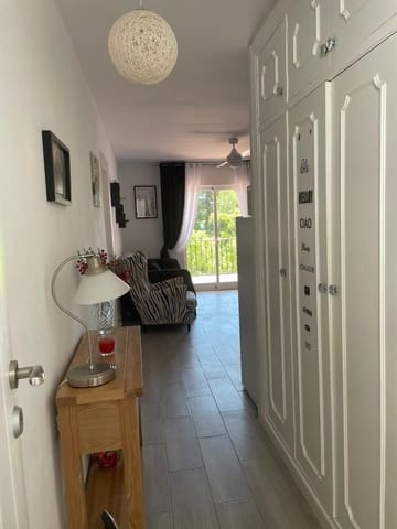 1 slaapkamer Appartement te koop in Mijas met zwembad garage - € 230.000 (Ref: 9552451)