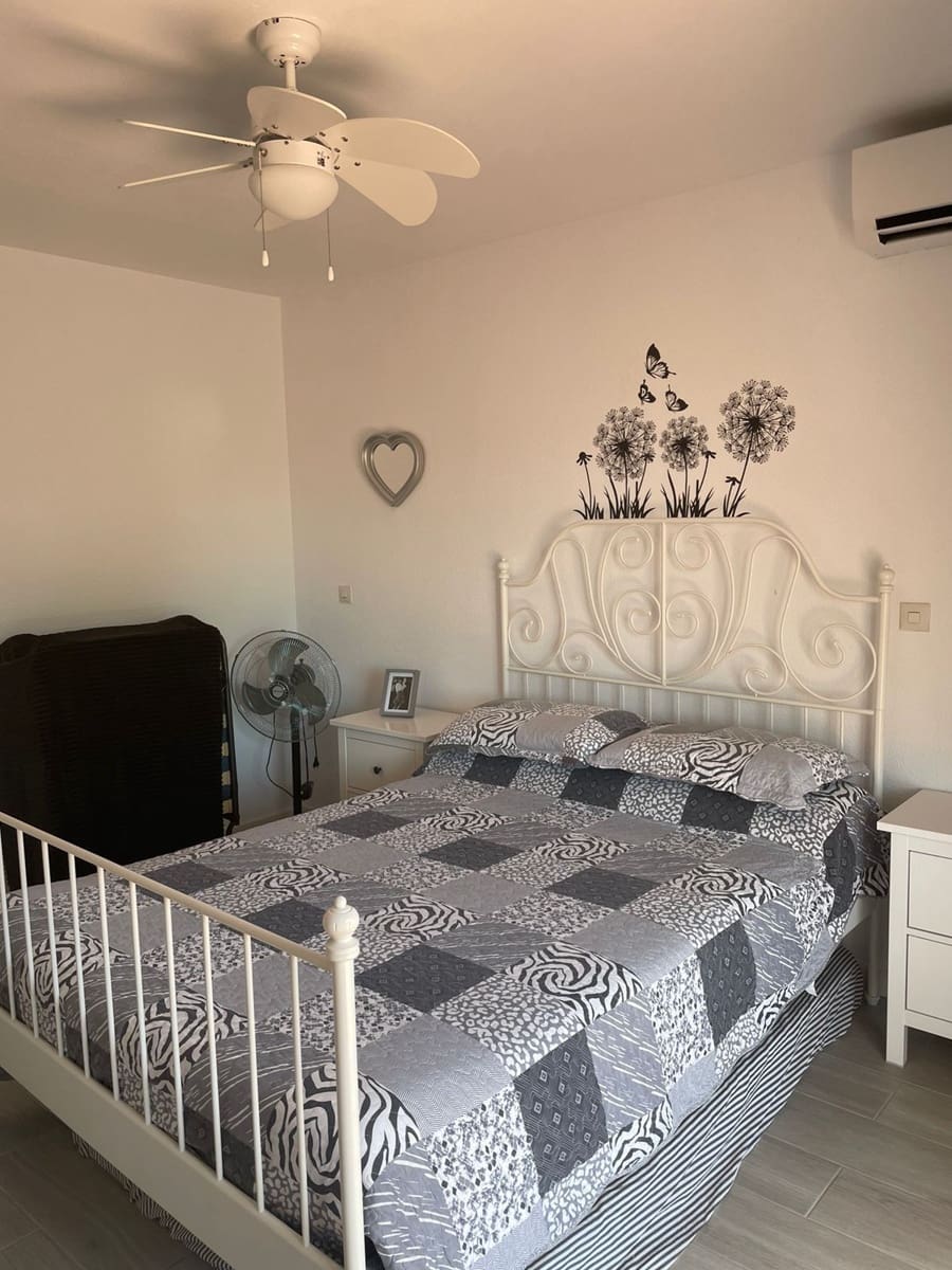 1 soverom Leilighet til salgs i Mijas med svømmebasseng garasje - € 230 000 (Ref: 9552451)