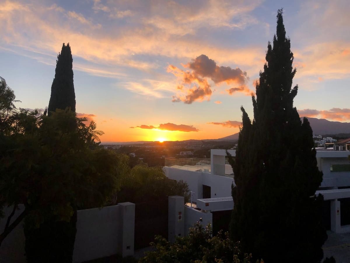 2 soveværelse Lejlighed til salg i Los Flamingos med swimmingpool garage - € 479.000 (Ref: 9552491)