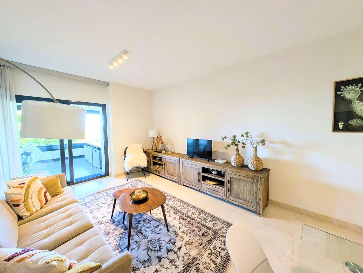 2 soveværelse Lejlighed til salg i Los Flamingos med swimmingpool garage - € 479.000 (Ref: 9552491)