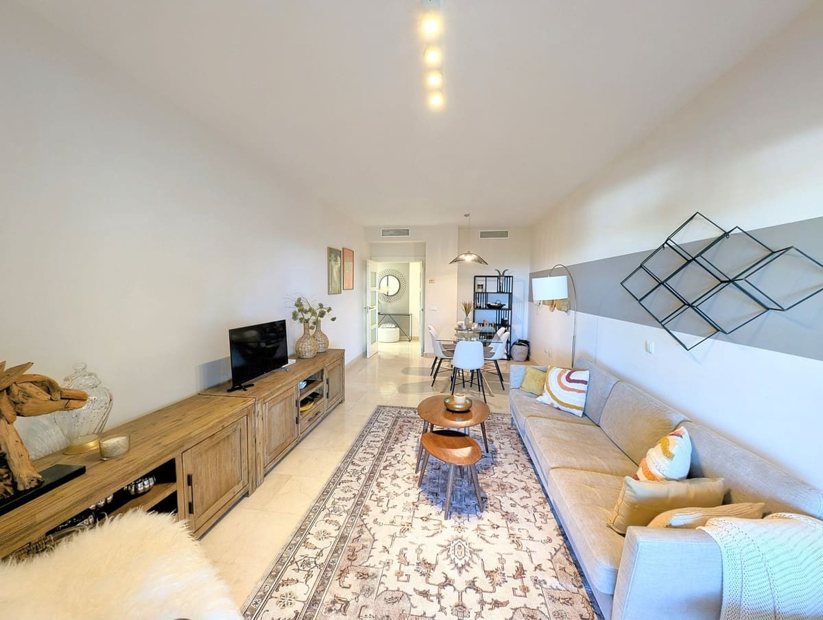 2 soveværelse Lejlighed til salg i Los Flamingos med swimmingpool garage - € 479.000 (Ref: 9552491)