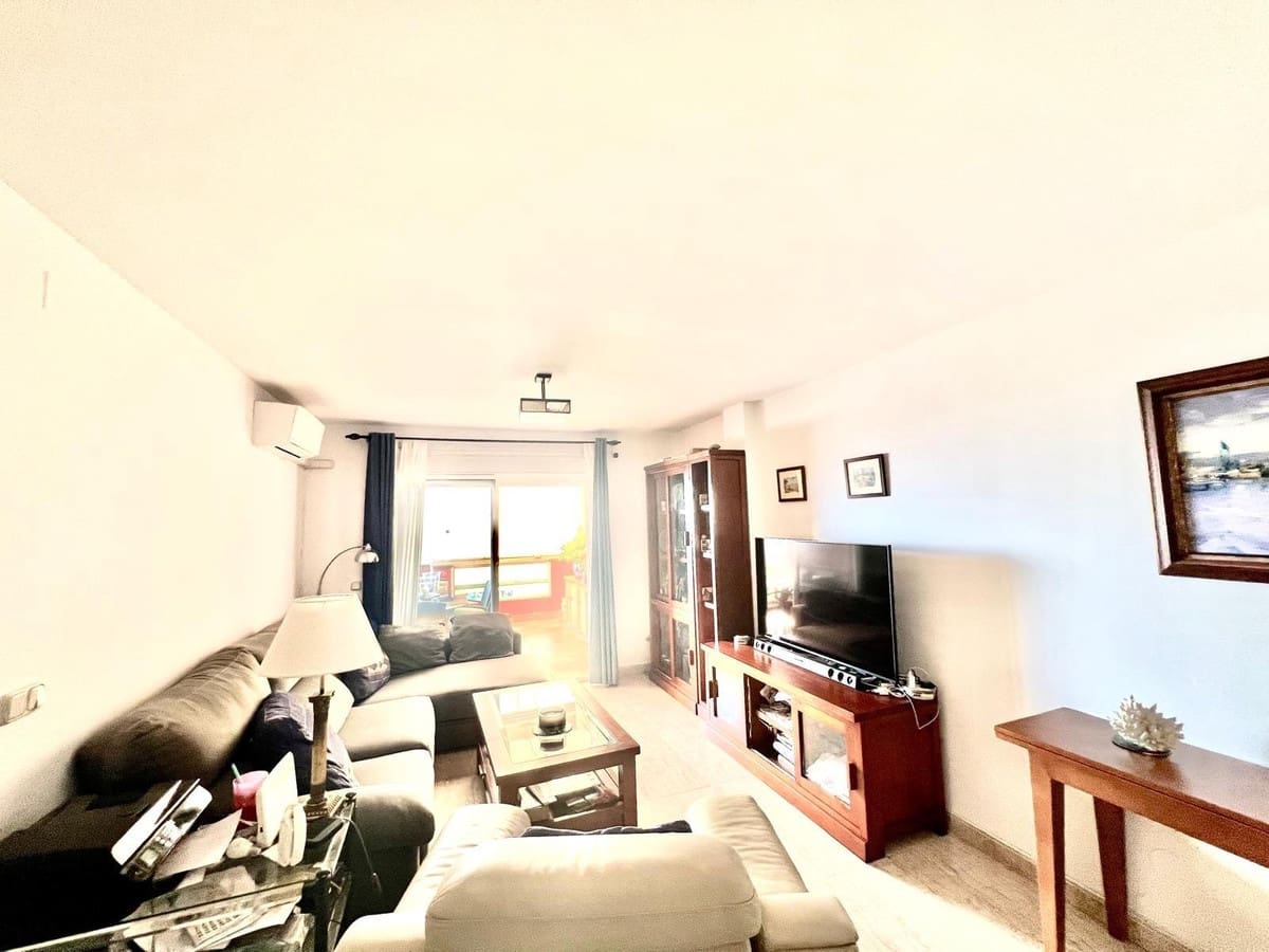 4 sypialnia Penthouse na sprzedaż w Benalmadena z basenem garażem - 485 000 € (Ref: 9563902)