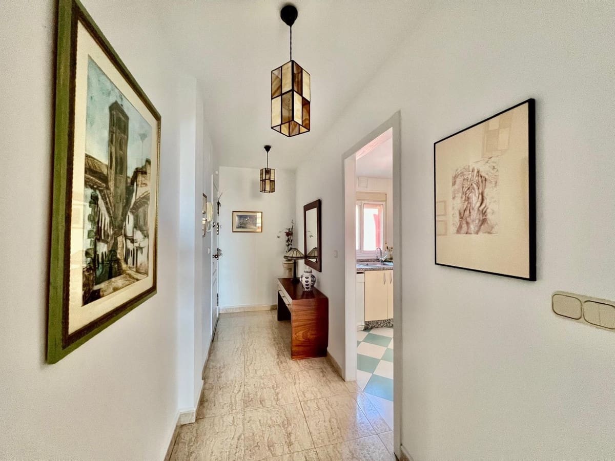 4 sypialnia Penthouse na sprzedaż w Benalmadena z basenem garażem - 485 000 € (Ref: 9563902)