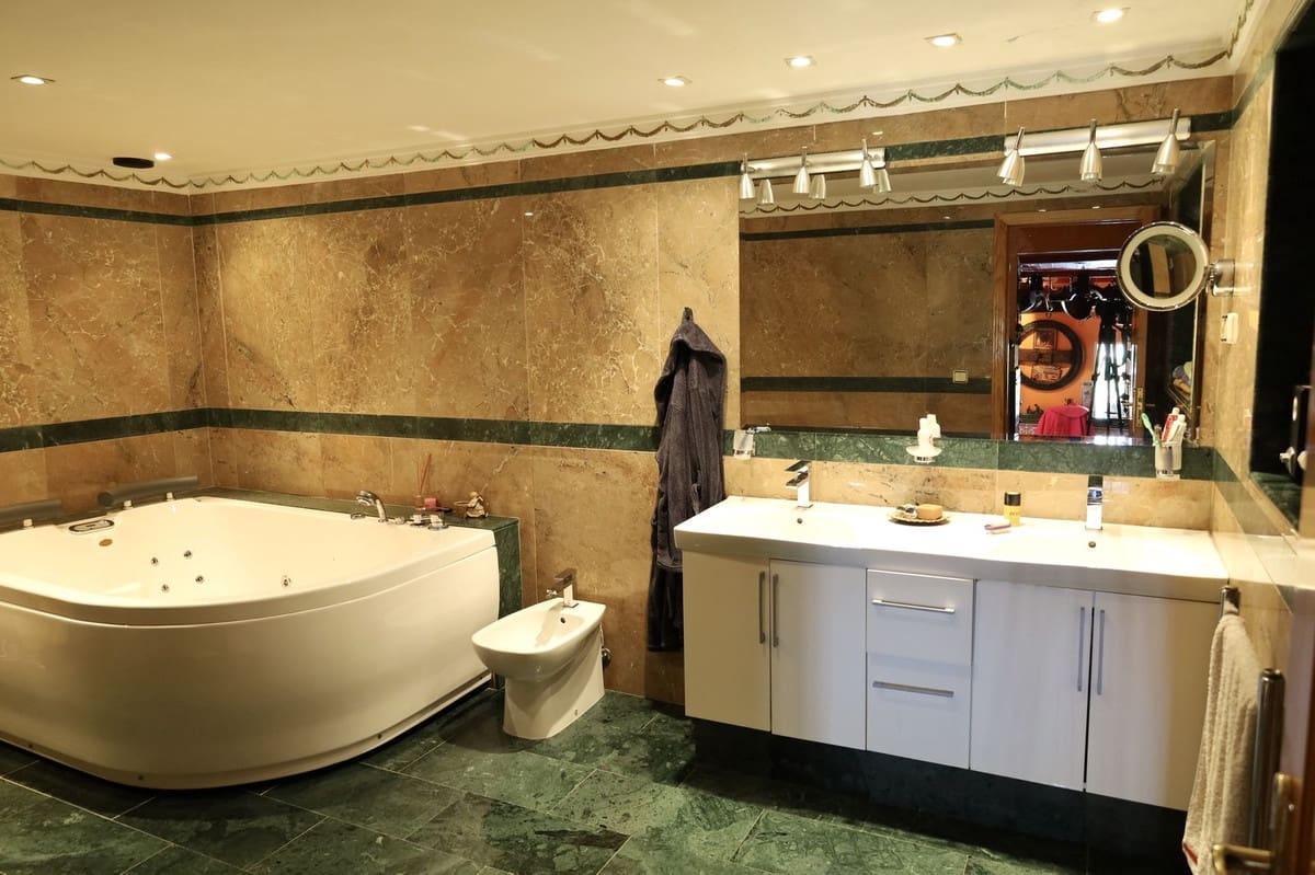 4 camera da letto Villa in vendita in Benalmadena Costa con piscina garage - 1.340.000 € (Rif: 9565487)