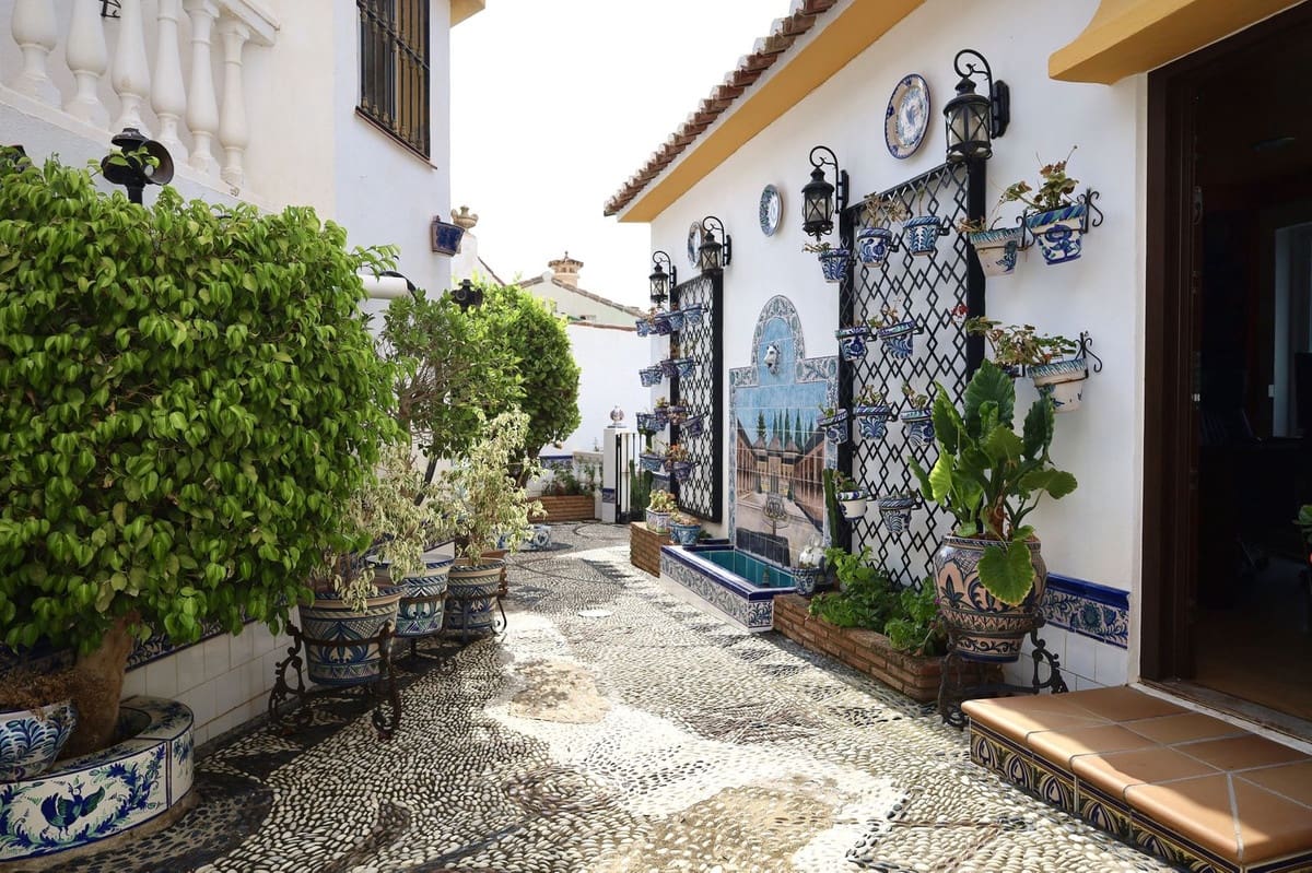 4 camera da letto Villa in vendita in Benalmadena Costa con piscina garage - 1.340.000 € (Rif: 9565487)