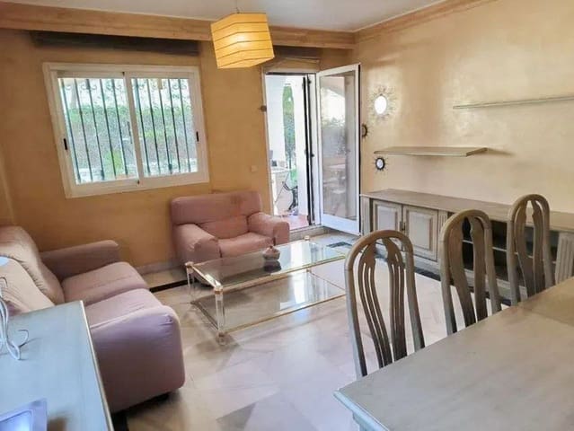 3 makuuhuone Huoneisto myytävänä paikassa Nagüeles Alto, Marbella mukana uima-altaan 
autotalli - 450 000 € (Ref: 9566531)