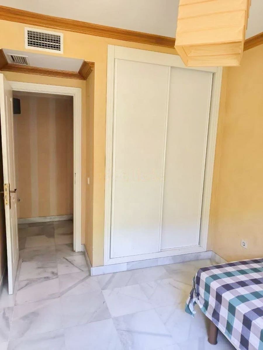 Apartamento de 3 habitaciones en Golden Mile en venta con piscina garaje - 450.000 € (Ref: 9566531)