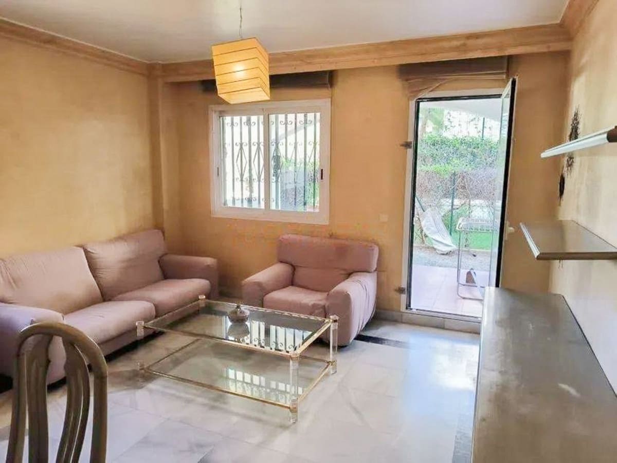 Apartamento de 3 habitaciones en Golden Mile en venta con piscina garaje - 450.000 € (Ref: 9566531)