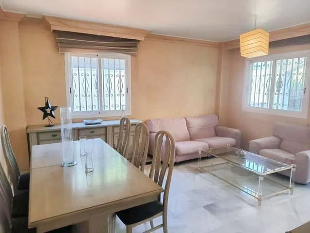 3 makuuhuone Huoneisto myytävänä paikassa Nagüeles Alto, Marbella mukana uima-altaan 
autotalli - 450 000 € (Ref: 9566531)