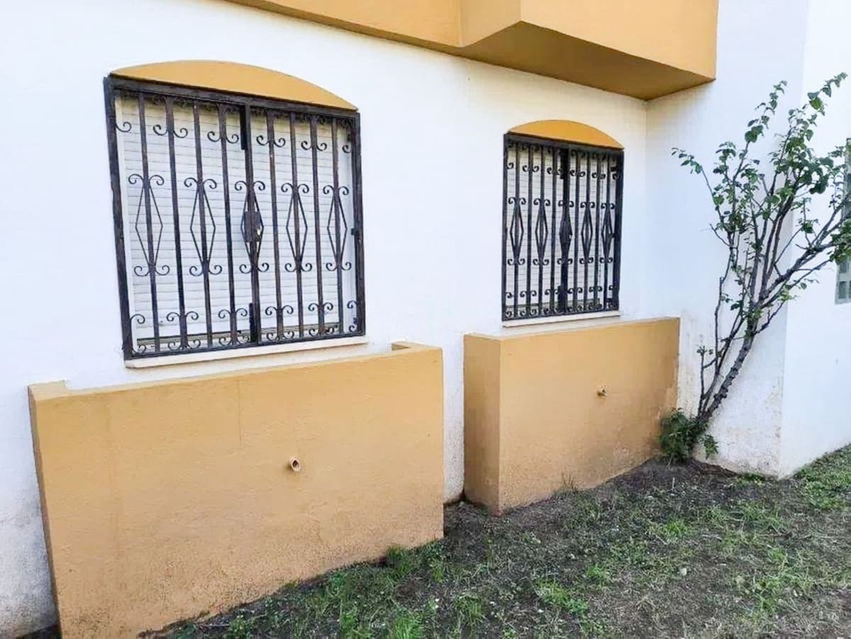 Apartamento de 3 habitaciones en Golden Mile en venta con piscina garaje - 450.000 € (Ref: 9566531)