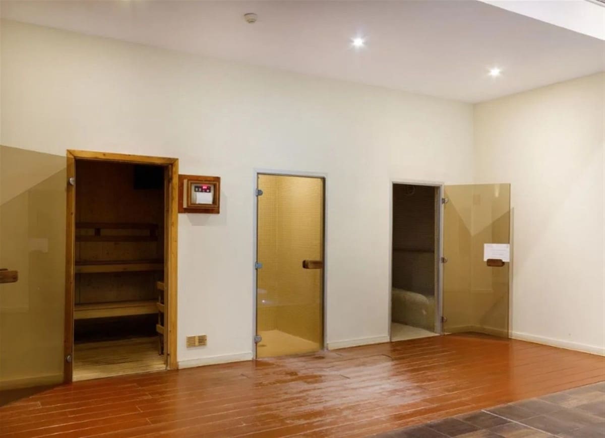 2 slaapkamer Appartement te koop in Estepona met zwembad garage - € 450.000 (Ref: 9566562)