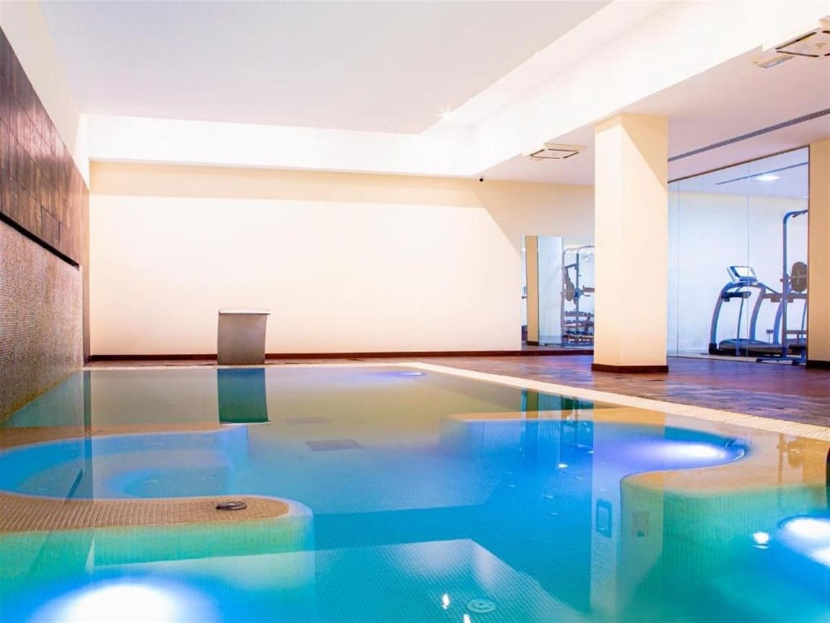 2 slaapkamer Appartement te koop in Estepona met zwembad garage - € 450.000 (Ref: 9566562)